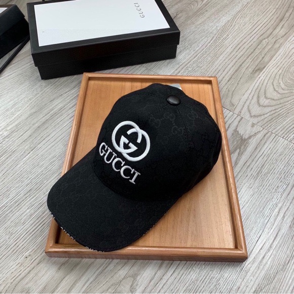 GUCCI Hat - Picture 1 of 5